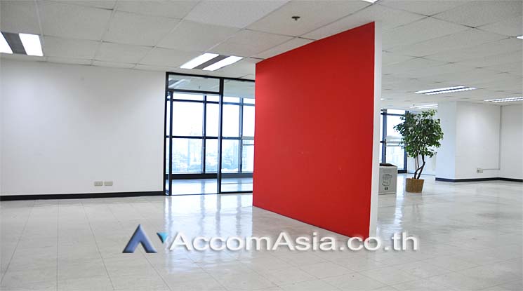 5  Office Space For Rent in Sukhumvit ,Bangkok BTS Ekkamai at Bangkok Business Center AA13795